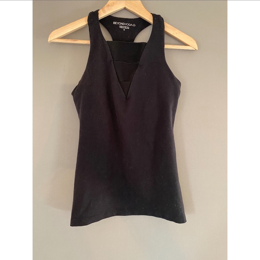 Beyond yoga athletic top with built in bra